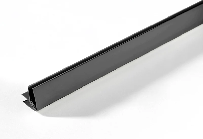Profil d'angle en PVC pour lambris 8 mm épais