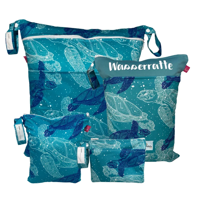 Wetbag Viererset „Schildkröten“ - personalisierbare Wäschebeutel für Reise und Alltag