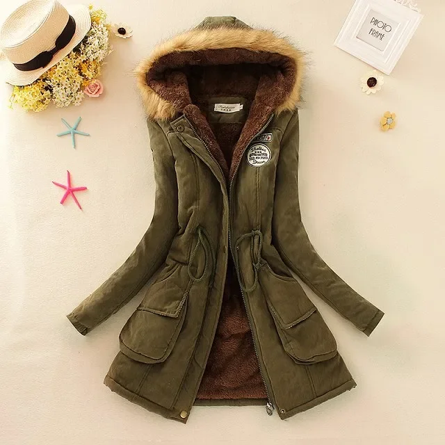 Damen Winterparka mit Kapuze und Fellkragen – Norvella