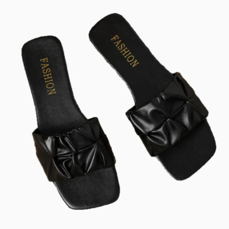 Damen-Sandalen mit Faltenoptik und flacher Sohle – Velmora