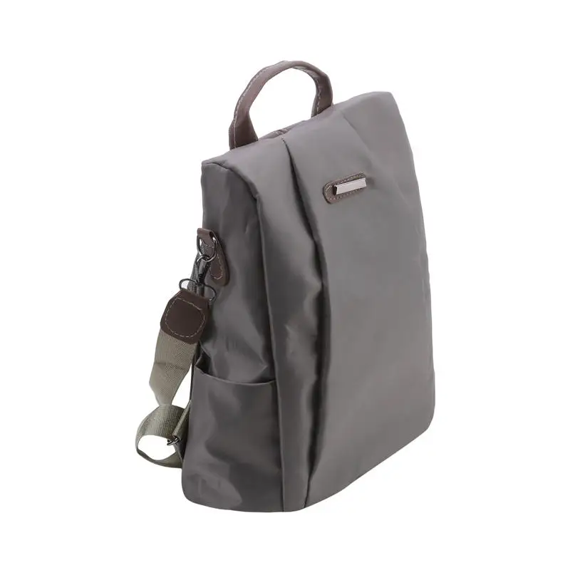 Damenrucksack mit Reißverschluss im schlichten Design