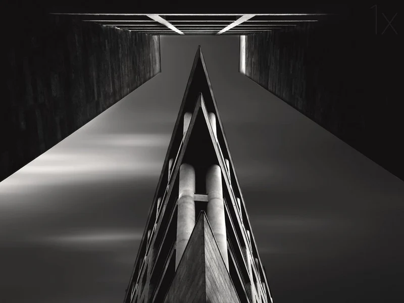 Modern Upward Architecture