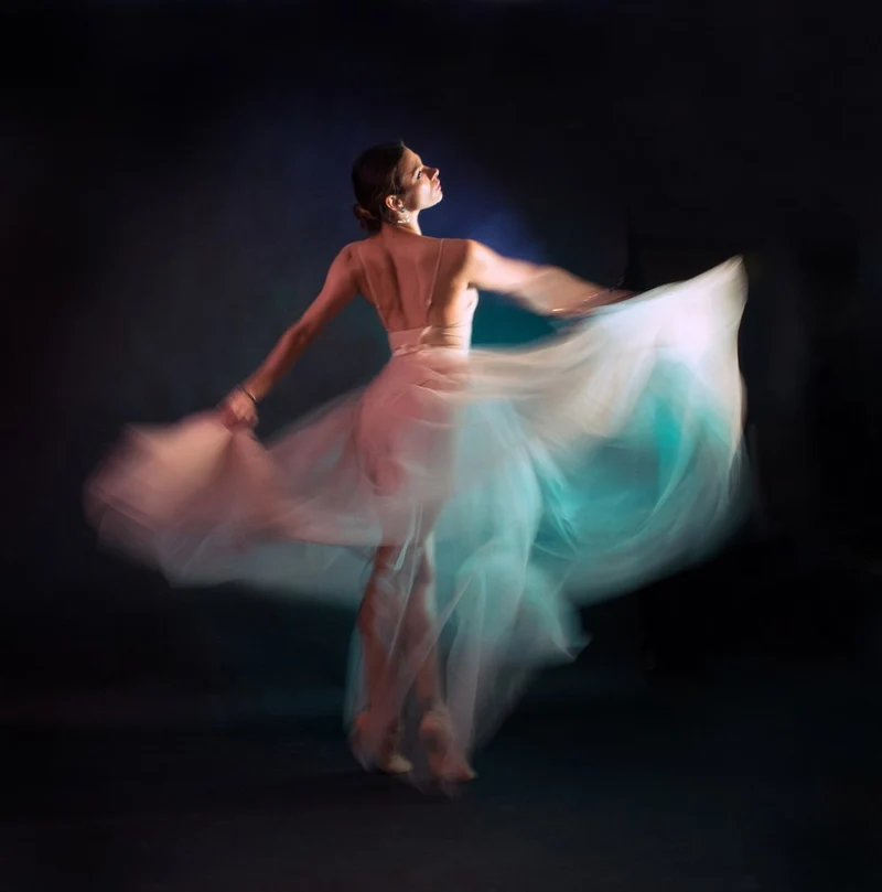 Graceful Ballet Spin