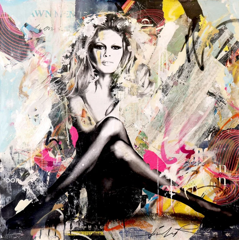 Glamorous Pop Art Woman