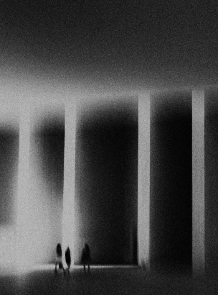 Blurred Figures Light