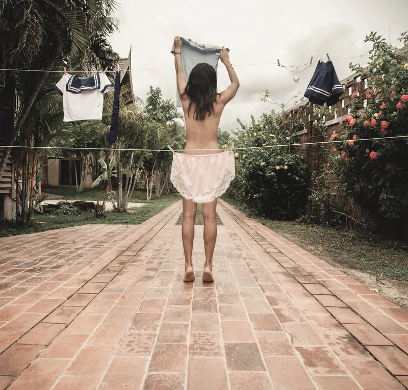 Barefoot Garden Laundry