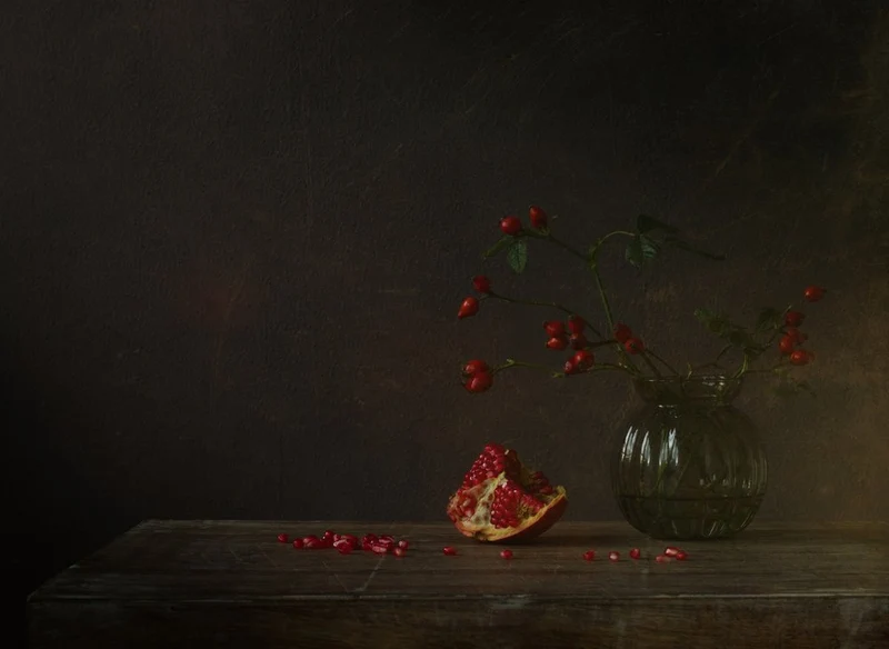 Pomegranate And Rosehips