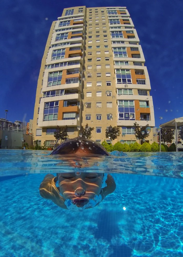 Underwater City Gaze