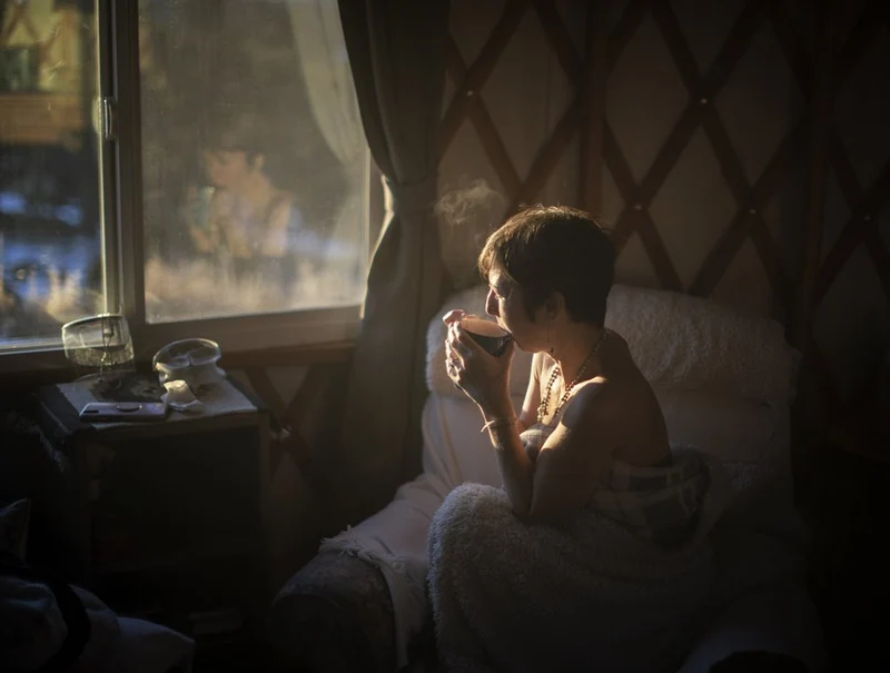 Cozy Morning Glow