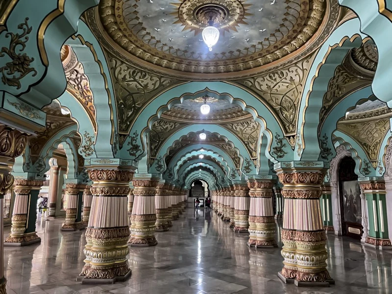 Grand Palace Corridor