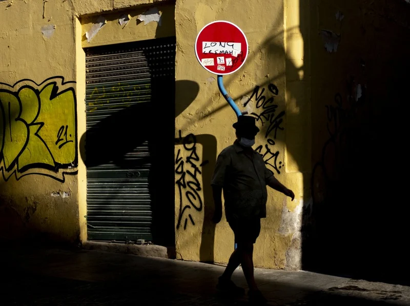 Urban Shadow Walker