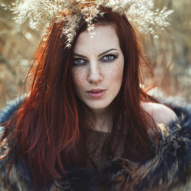 Bohemian Reed Crown Woman