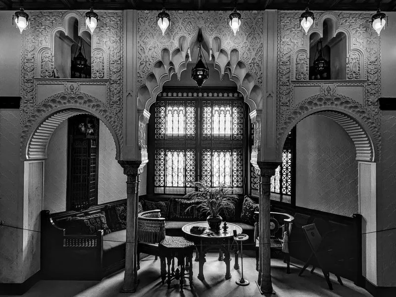 Moroccan Archway Lounge