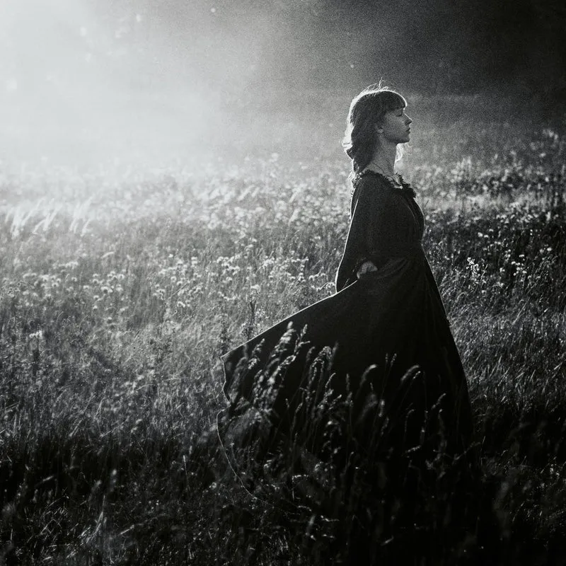 Dreamy Meadow Woman