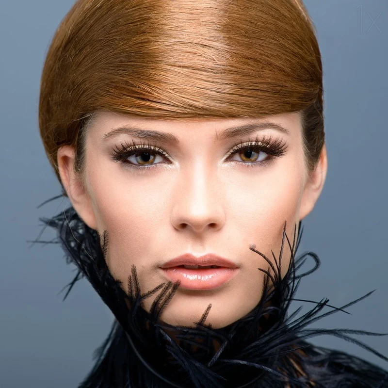 Intense Feathered Elegance