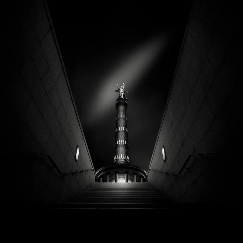 Victory Column Night Ascent