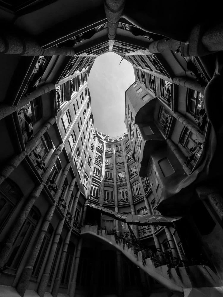 Curved Courtyard Perspective
