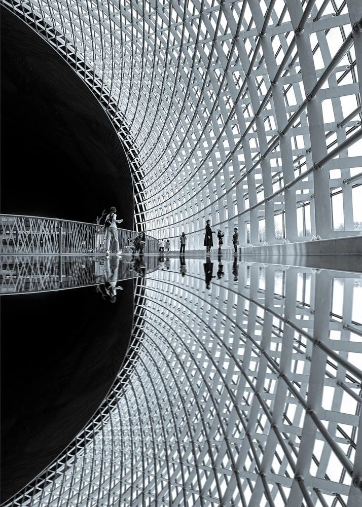 Curved Gallery Reflection
