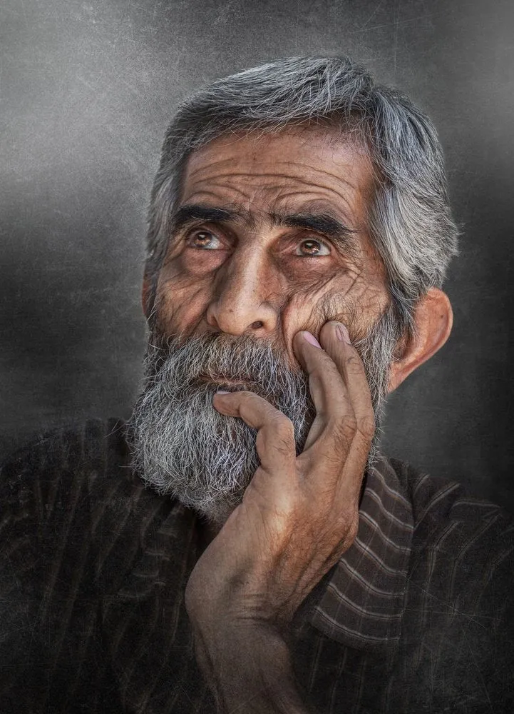 Wise Man's Gaze