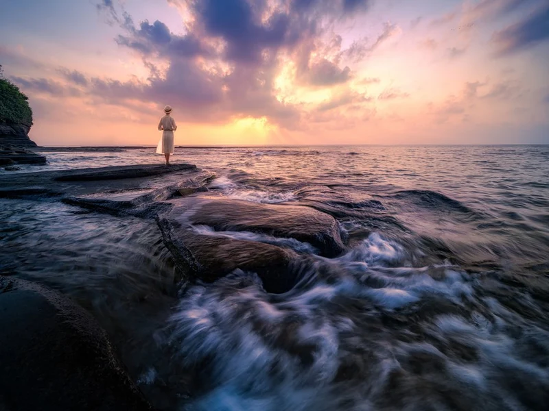 Serene Ocean Sunrise