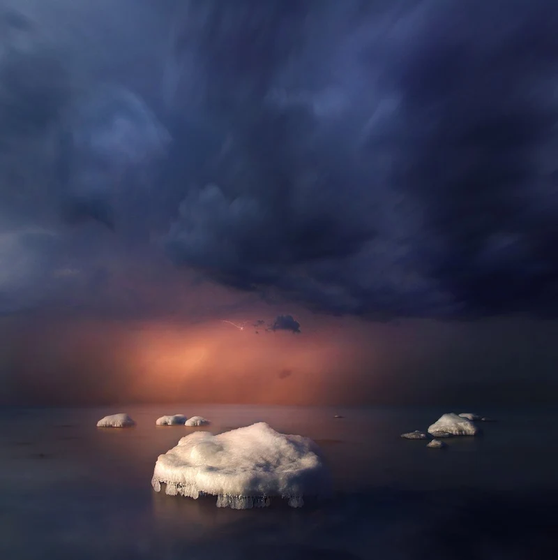 Frozen Twilight Glow