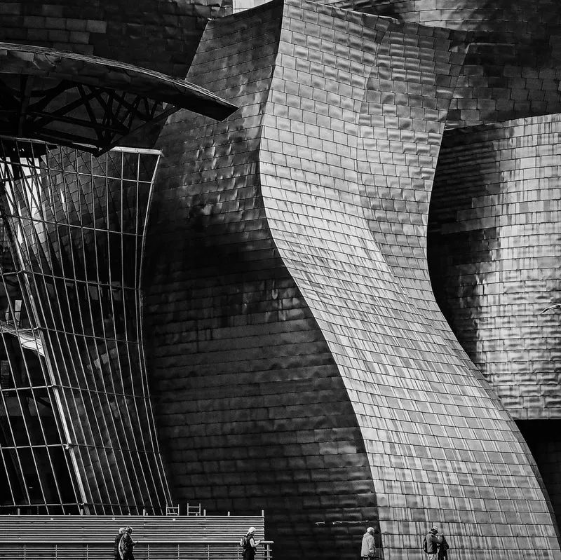 Modern Architectural Curves