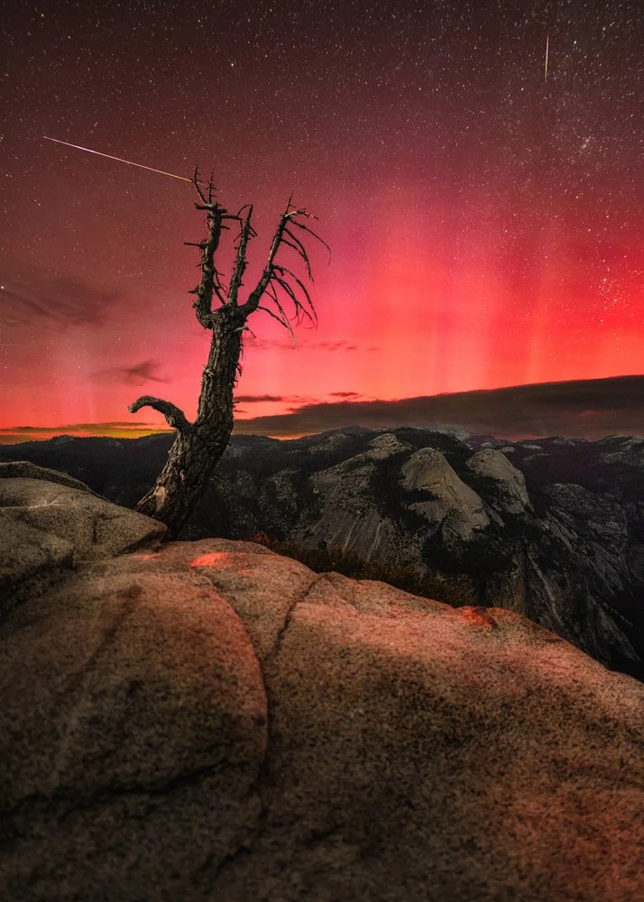Shooting Star Red Aurora