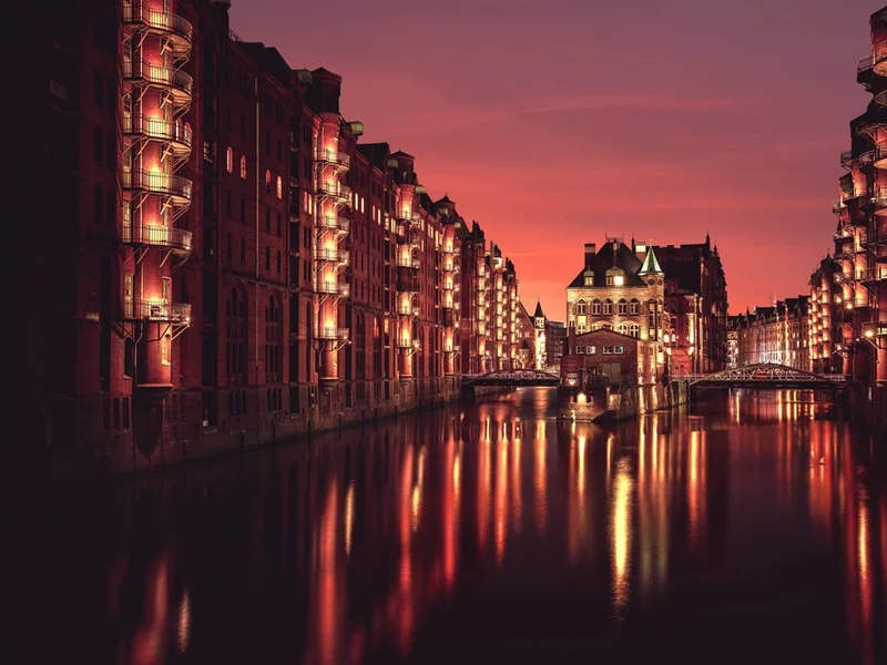 Red Sky Canal City