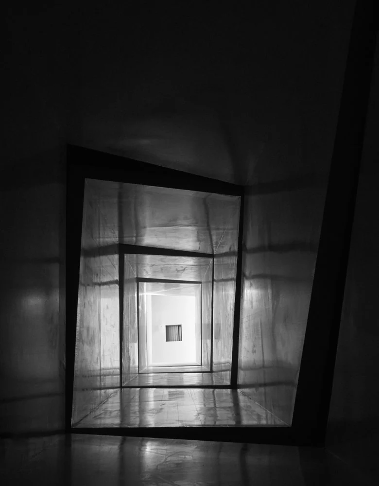 Geometric Corridor Illusion
