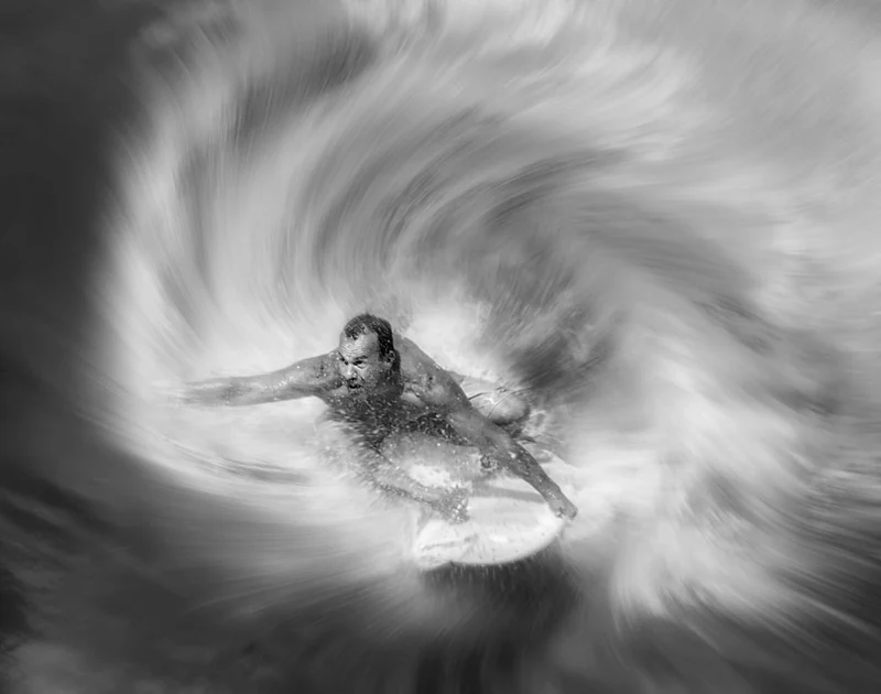 Dynamic Ocean Surfer