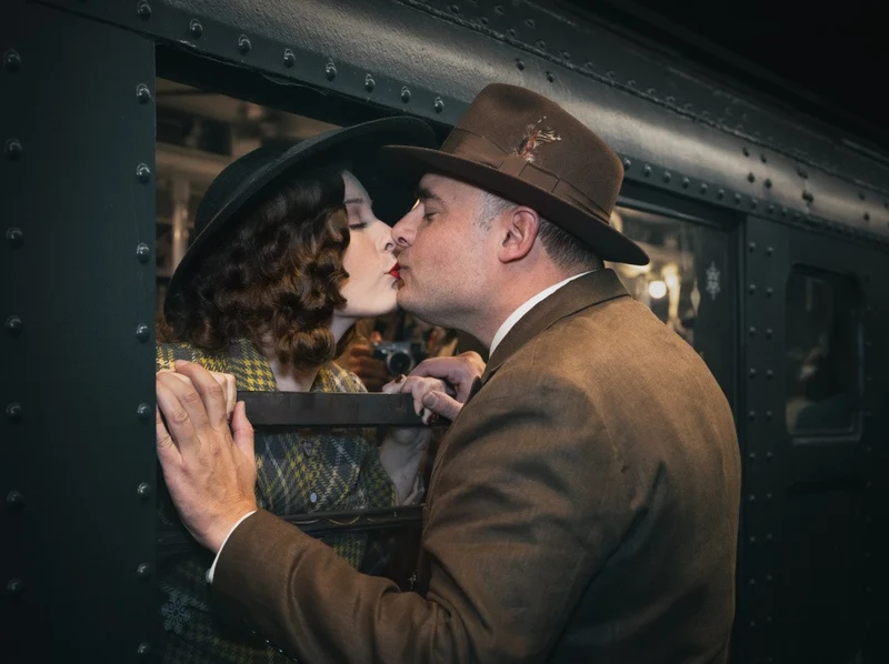 NY Retro Train 1