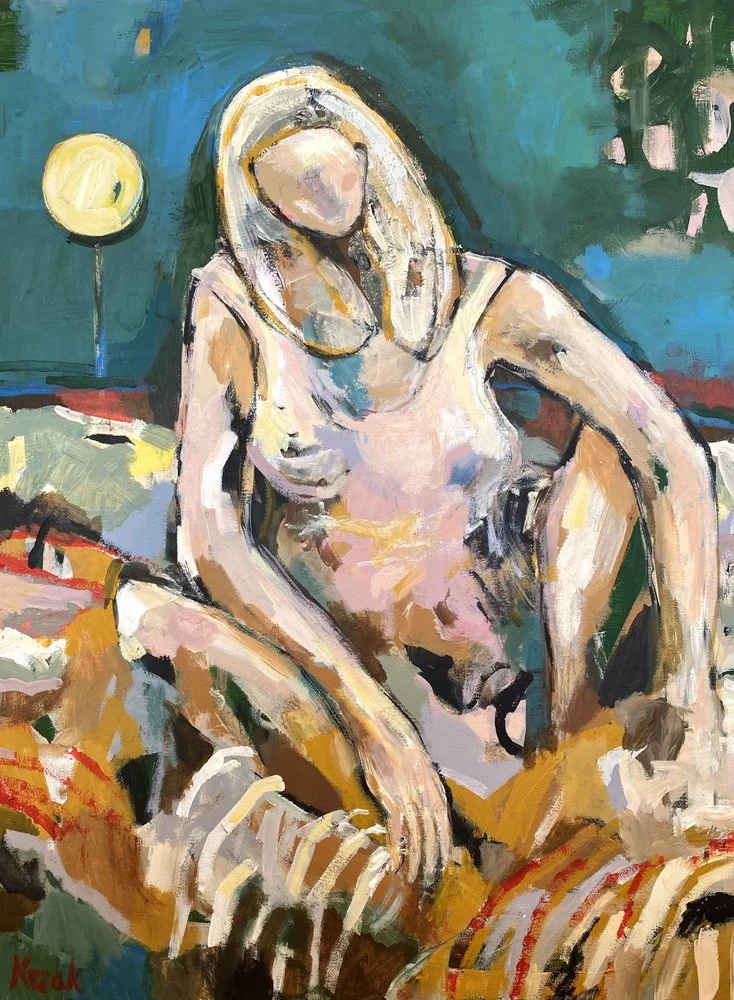 Relaxed Blonde Figure