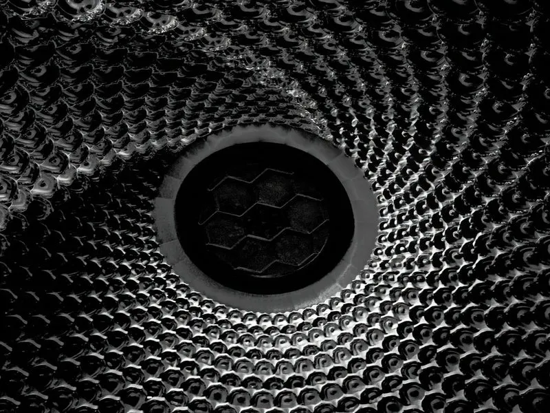 Metallic Honeycomb Tunnel