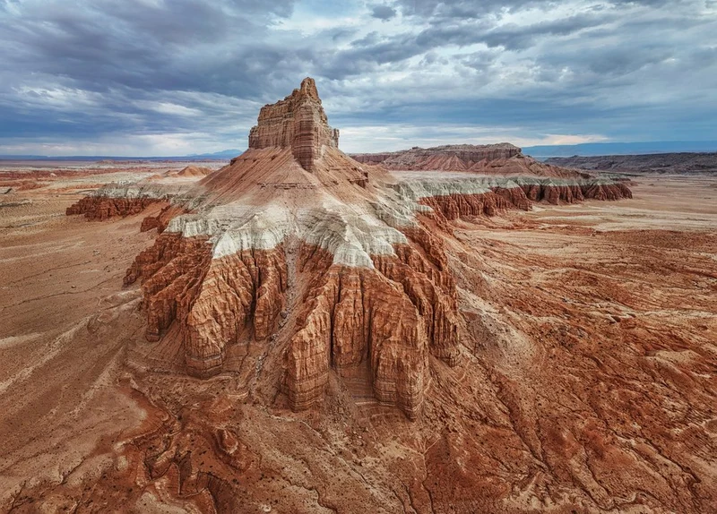 Dramatic Desert Formation
