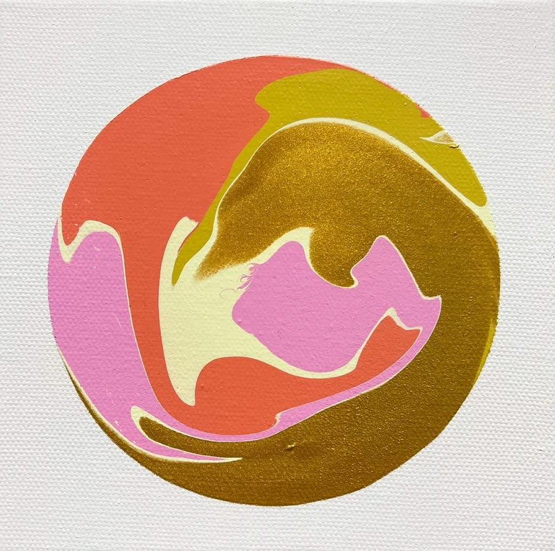 Golden Coral Fluid Swirl