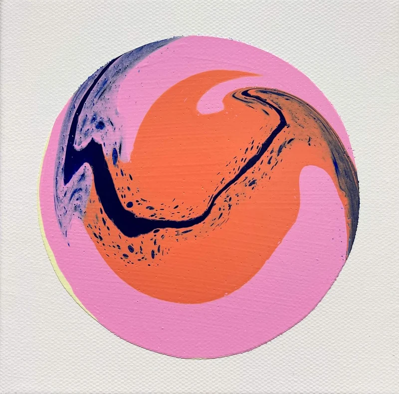 Fluid Abstract Circle