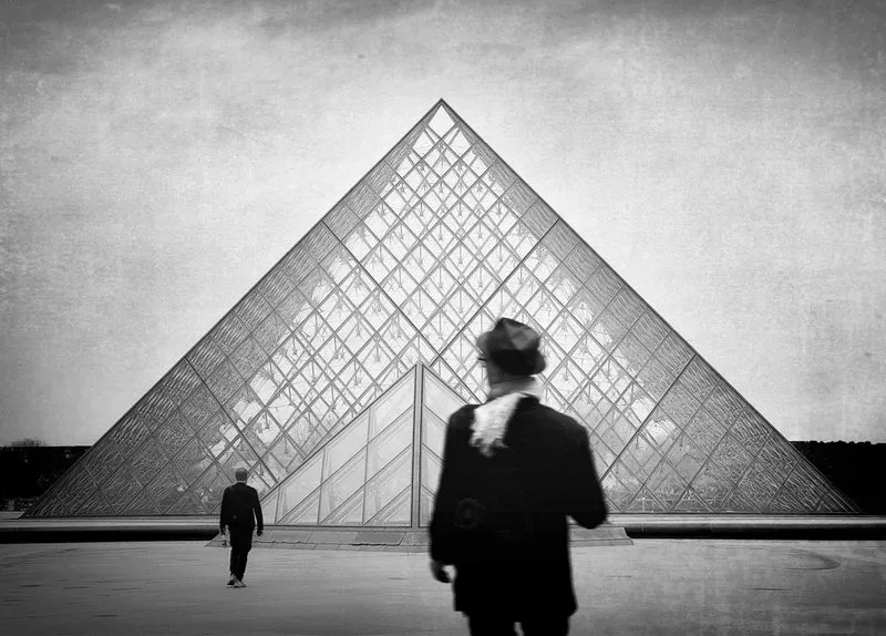 Glass Pyramid Journey