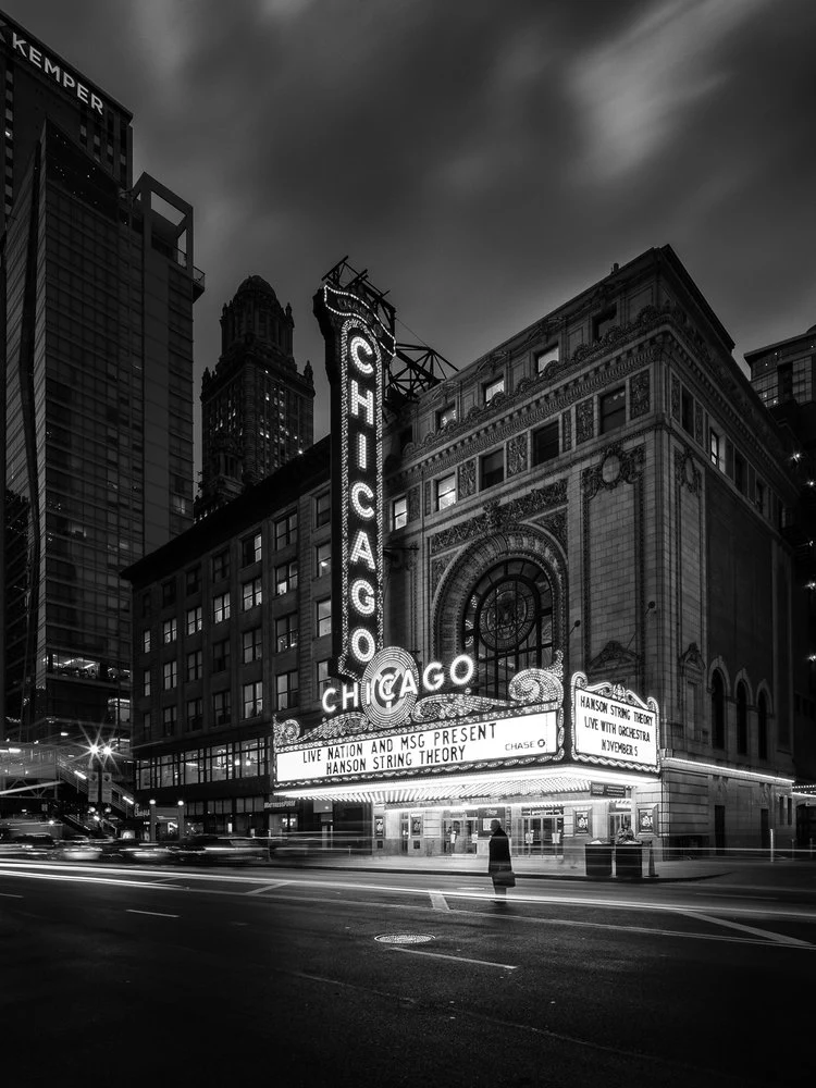 Iconic Chicago Theatre Night