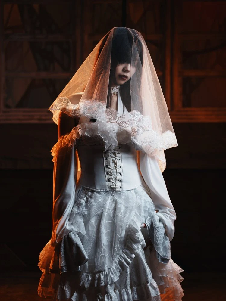 Elegant Gothic Bride