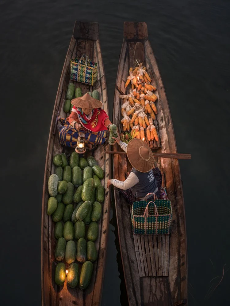 Floating Market Exchange