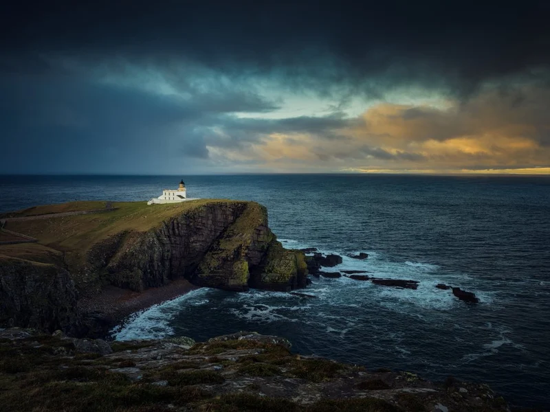 Dramatic Coastal Lighthouse View