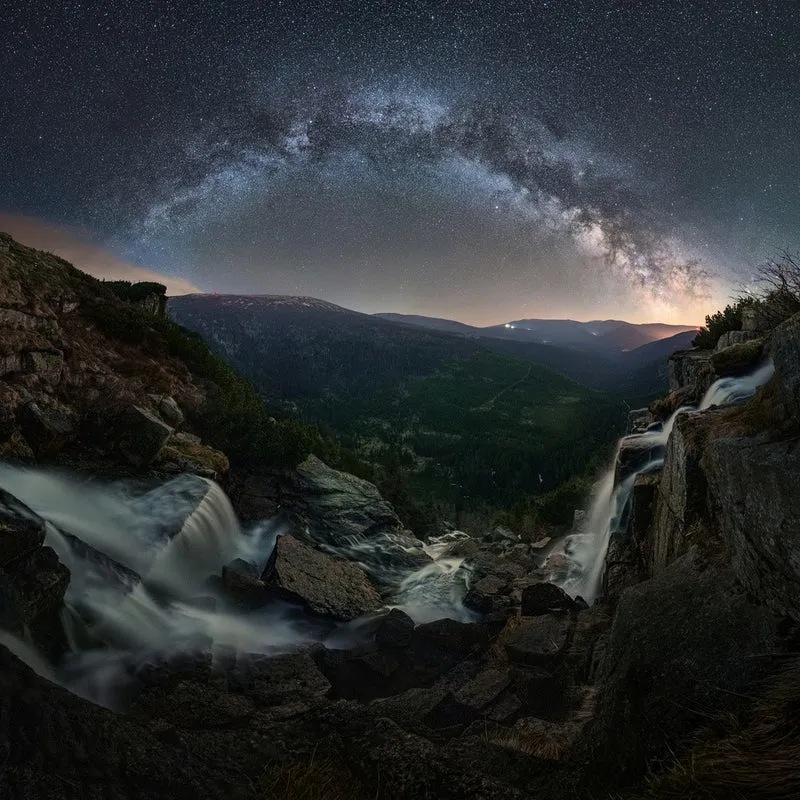 Starry sky above the Pancava Falls