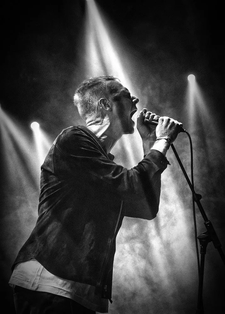 Shout in the light