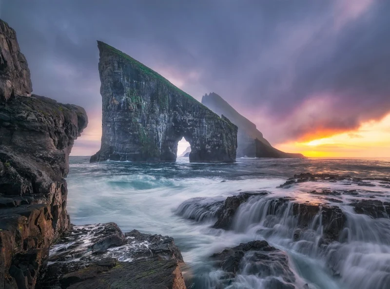 Sea Arch 4