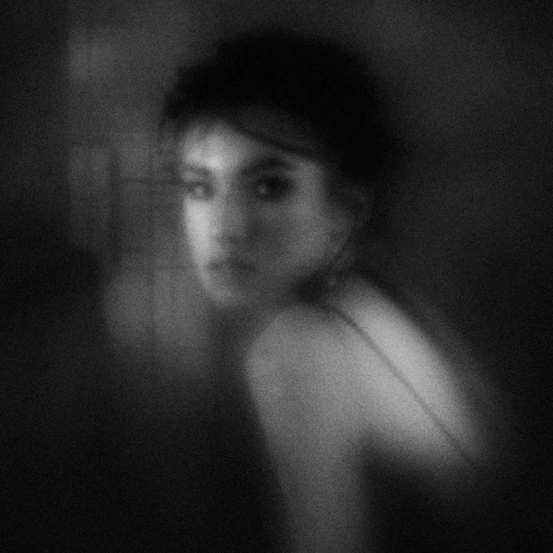 behind her eyes