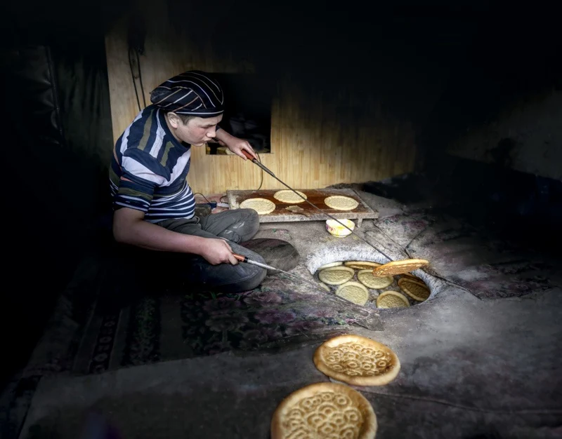 Making Uyghur Naan Bread